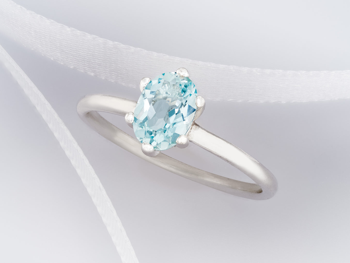 Padre Paraiso, Brazil Aquamarine!  Beautifully Cut Light Blue Green Aquamarine Solitaire Ring!  7x5mm, Oval.  Sterling Silver Ring.