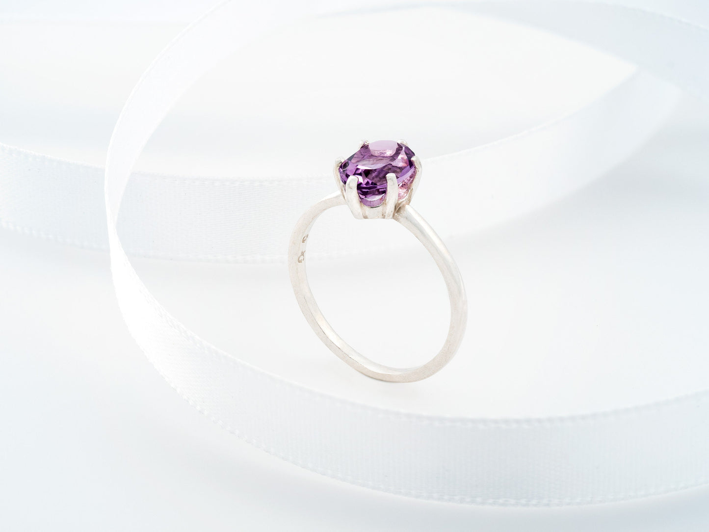 Stunning Natural 8x6mm Oval Brazilian Amethyst Solitaire Ring. February Birthstone Ring. Sparkling Purple! Classic Design.