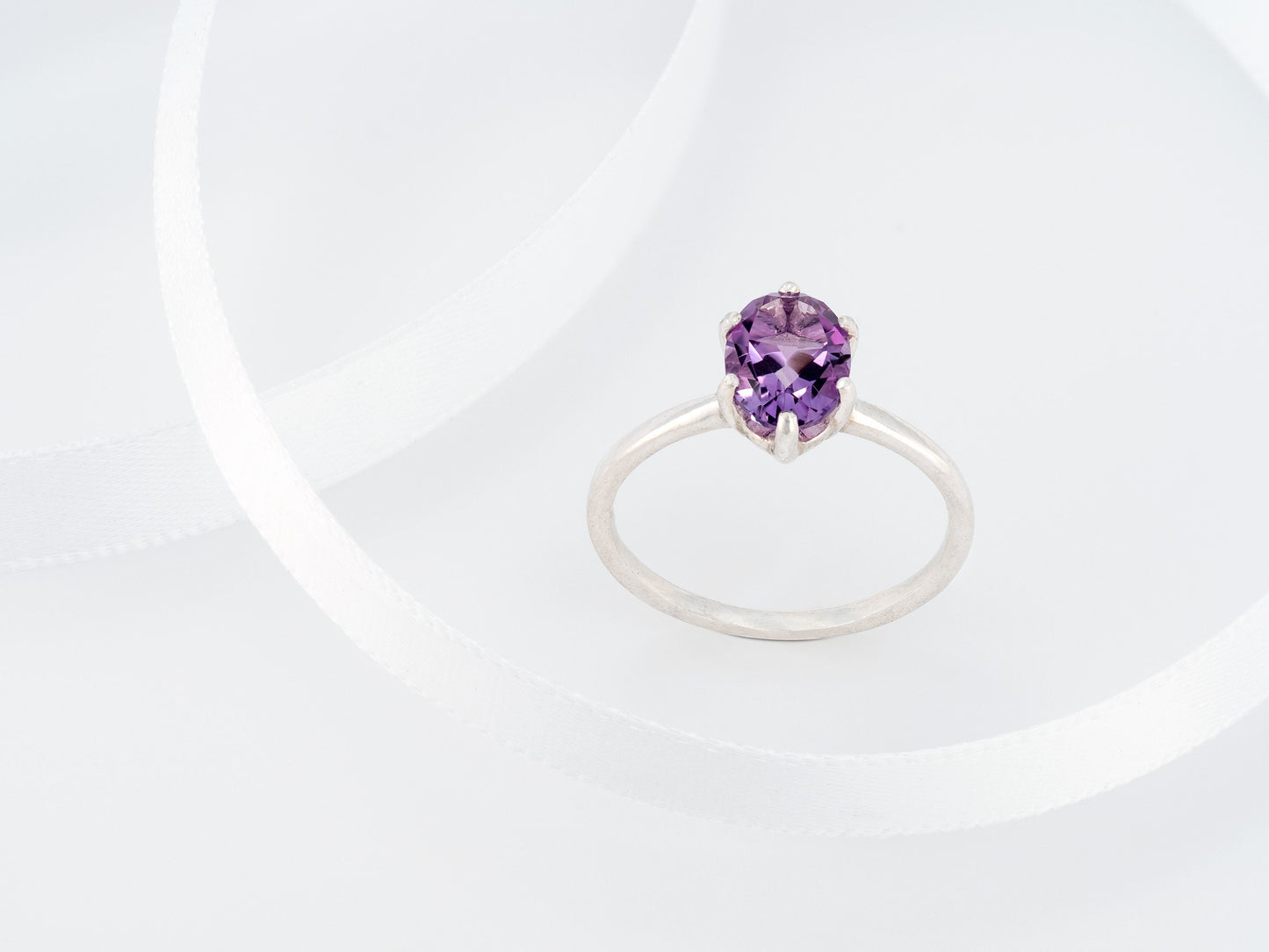 Stunning Natural 8x6mm Oval Brazilian Amethyst Solitaire Ring. February Birthstone Ring. Sparkling Purple! Classic Design.