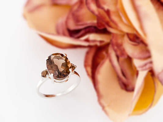 Large Smoky Quartz Ring with accents!  Sterling Silver.  12x10mm Oval, faceted, 3.9 carat Centerpiece.