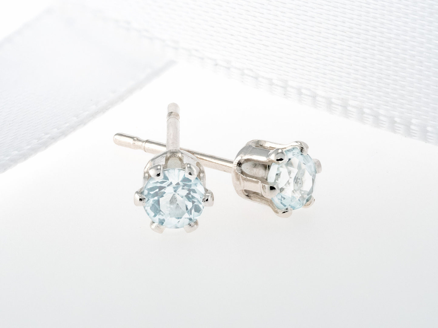 Light Blue - Green Aquamarine!  Natural, 3mm Diamond Cut, Aquamarine Earrings! Sterling Silver, 6-Prong Studs.