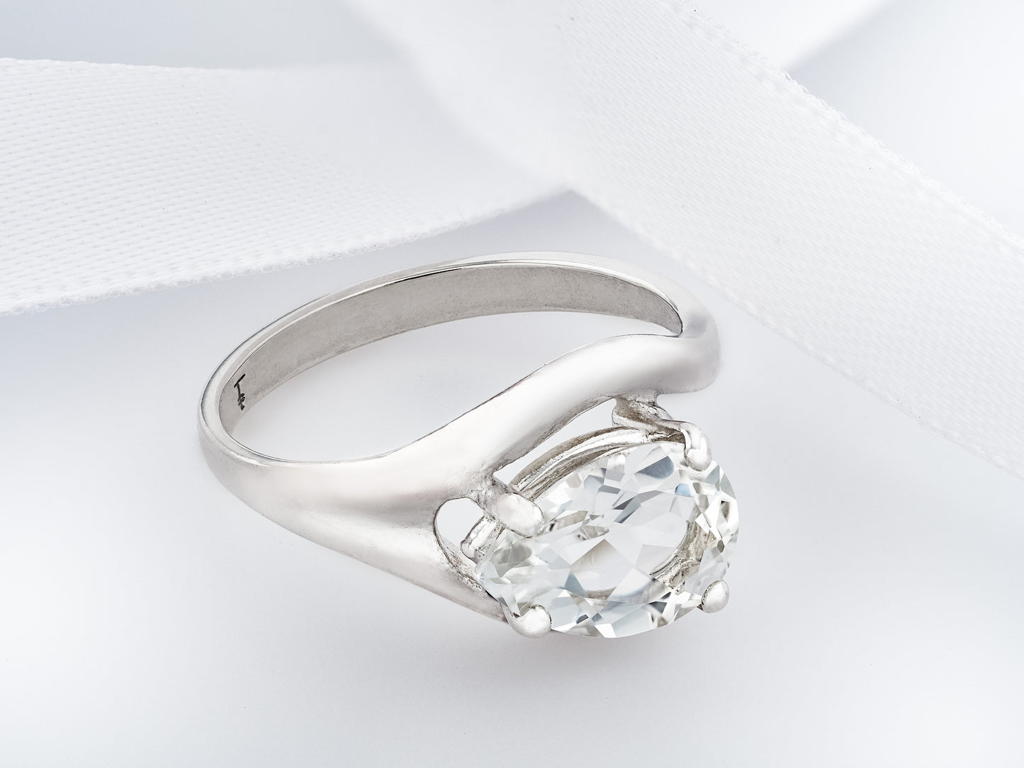 Elegant handmade pear shaped white topaz ring. Natural Gem from Brazil. Premium Silver. 4-prong tray, side set design.